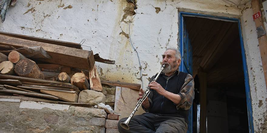 Mustafa Dede gözünden sakındığı eşine hasretini anlattı 9