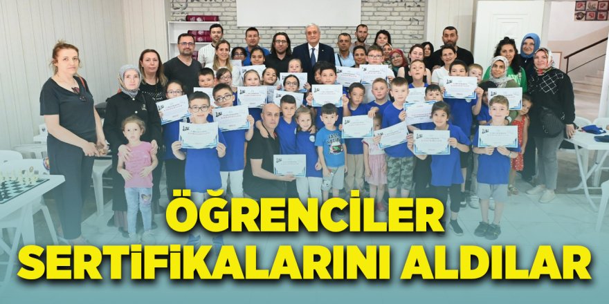 Öğrenciler Sertifikalarını Aldılar