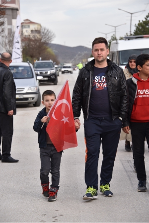 ŞEHİTLERİMİZE SAYGI YÜRÜYÜŞÜ