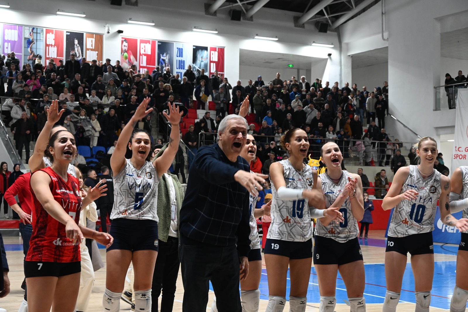 bsk-voleybol-ibb-spor-12-hafta-15-12-2024-3.jpeg