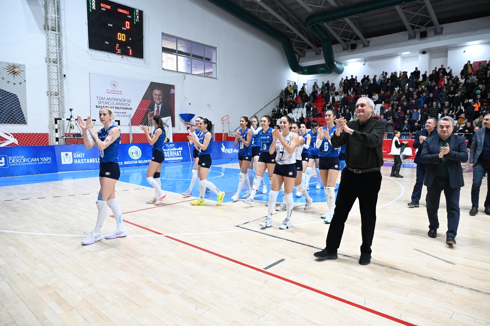 bsk-voleybol-maci-16-hafta-canakkale-19-1-2025-2.jpeg